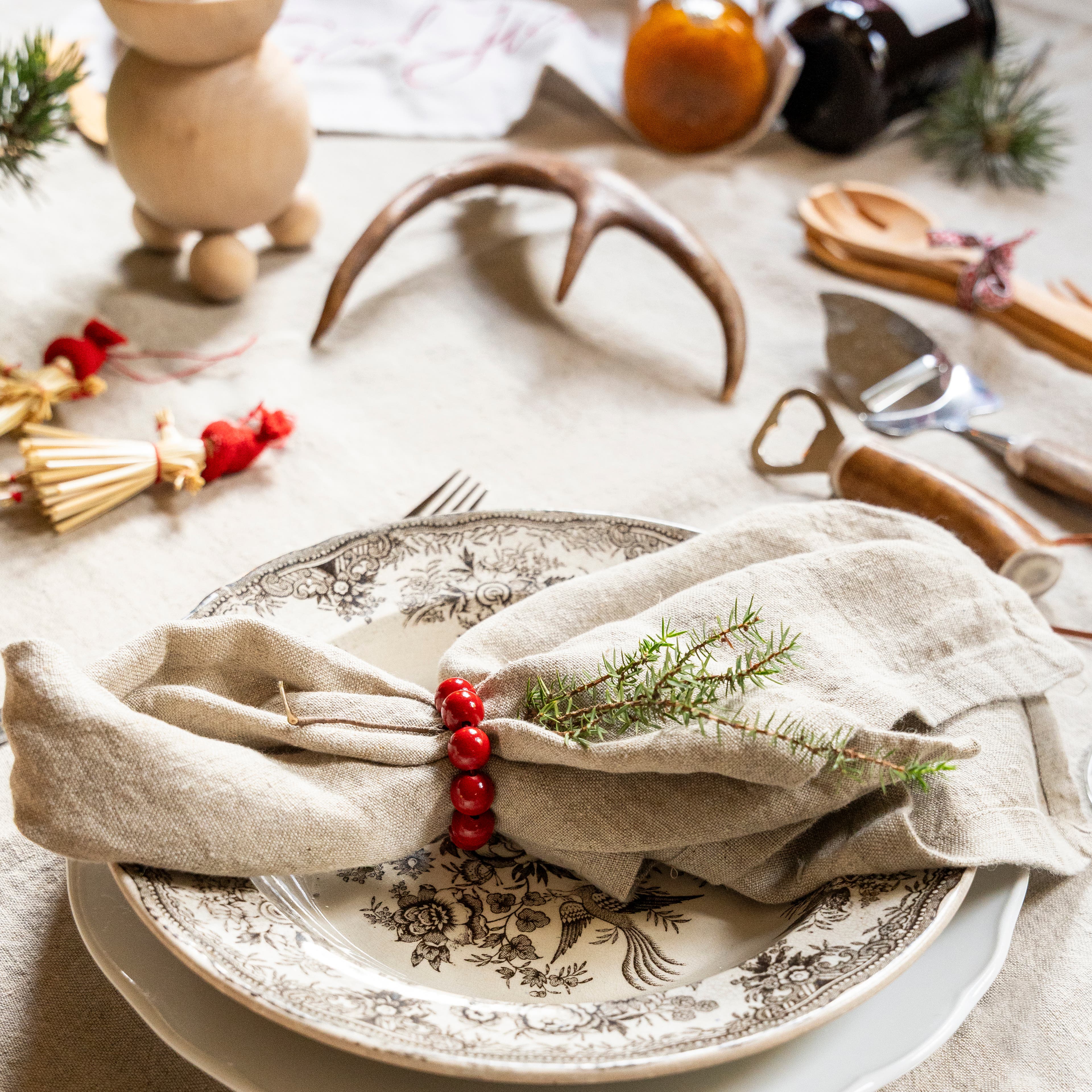 Let nature take its place on the Christmas table